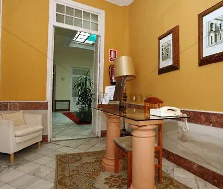 Pensión Hostal-casa Sol Y Luna Sevilla